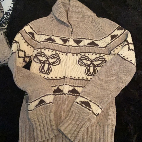 XS wool Aritzia sweater - Picture 1 of 2